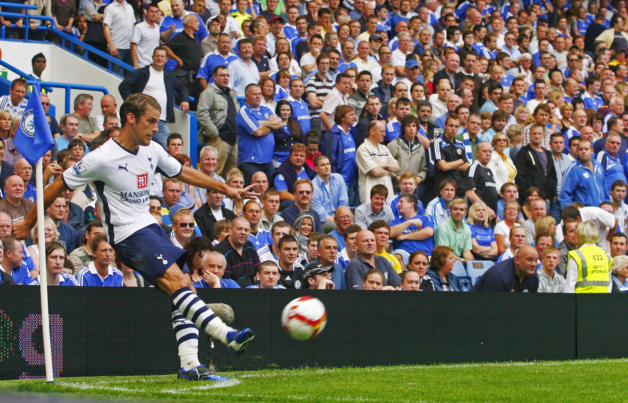 David Bentley cost Tottenham £15m - but he could cream a set piece