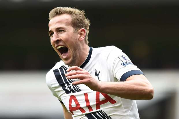 Football Soccer - Tottenham Hotspur v Arsenal - Barclays Premier League - White Hart Lane - 5/3/16 Harry Kane celebrates after scoring the second goal for Tottenham Reuters / Dylan Martinez Livepic EDITORIAL USE ONLY. No use with unauthorized audio, video, data, fixture lists, club/league logos or "live" services. Online in-match use limited to 45 images, no video emulation. No use in betting, games or single club/league/player publications. Please contact your account representative for further details.