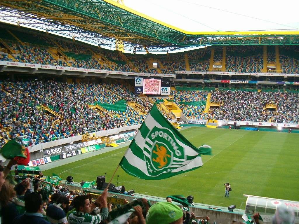 sporting lisbon fans